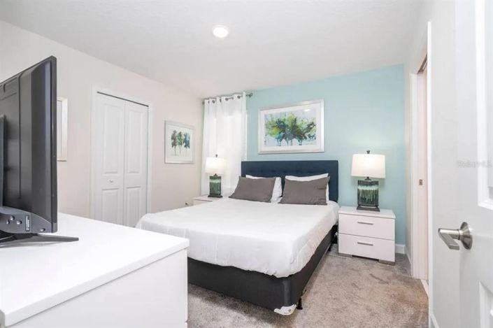 Image No.26-6 Bed Property for sale