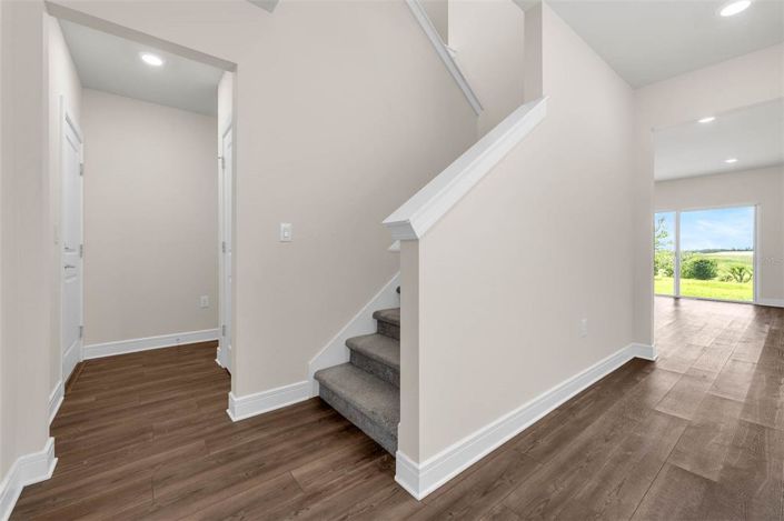 Image No.24-5 Bed Property for sale