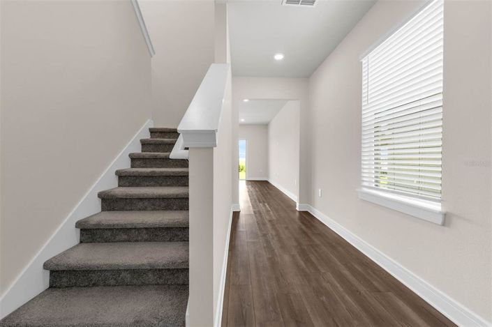 Image No.25-5 Bed Property for sale