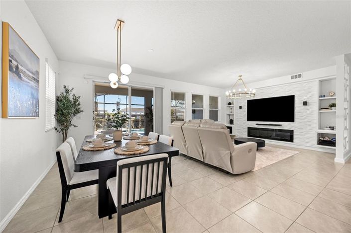 Image No.20-6 Bed Property for sale