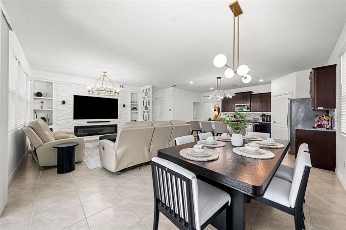 Image No.23-6 Bed Property for sale