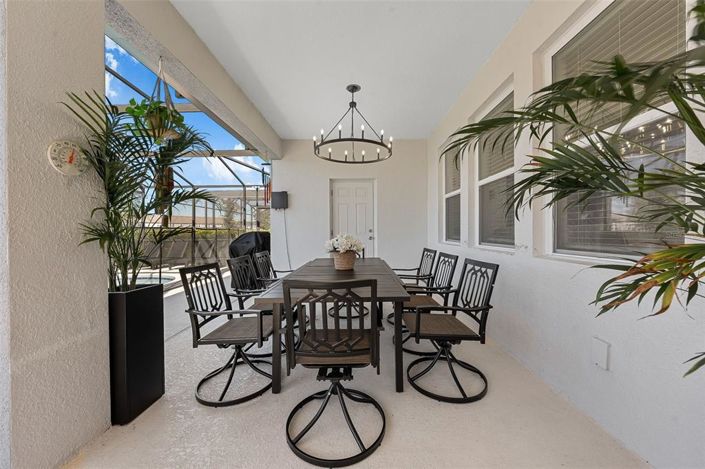 Image No.58-6 Bed Property for sale