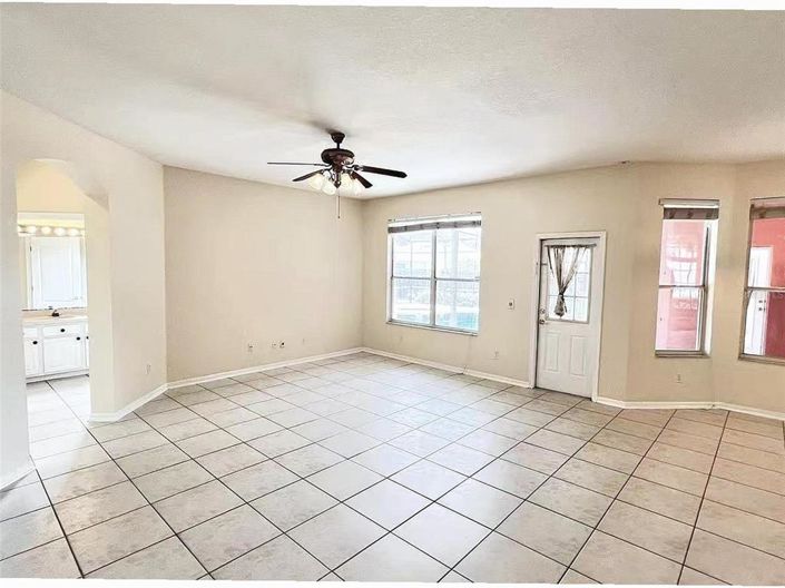 Image No.8-Propriété de 5 chambres à vendre à Orlando