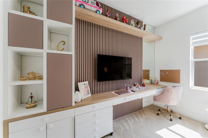 Image No.47-3 Bed Property for sale