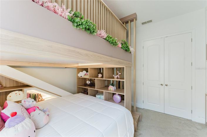 Image No.50-3 Bed Property for sale