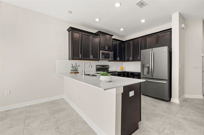 Image No.9-3 Bed Townhouse for sale