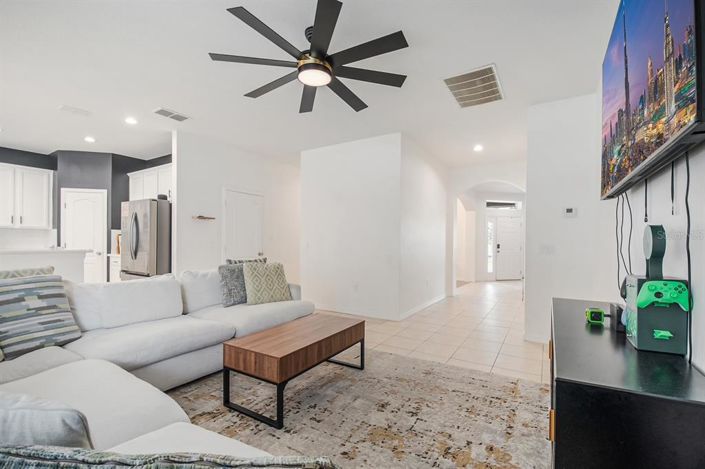 Image No.17-4 Bed Property for sale