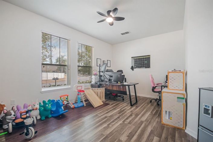 Image No.6-4 Bed Property for sale