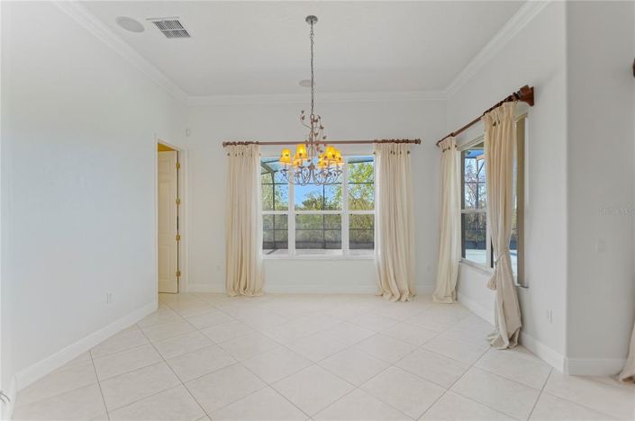 Image No.24-5 Bed Property for sale