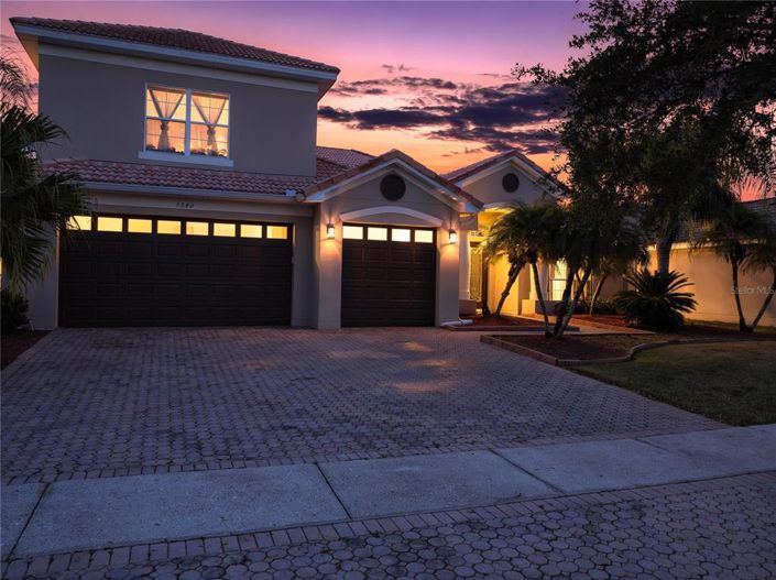 Image No.44-5 Bed Property for sale