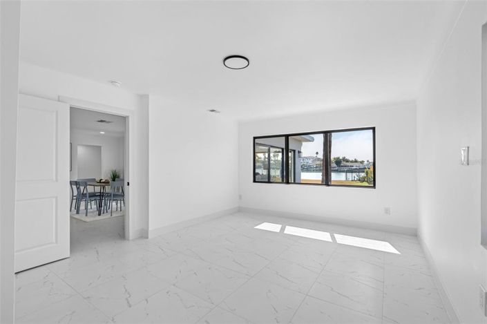 Image No.33-Propriété de 3 chambres à vendre à Treasure Island