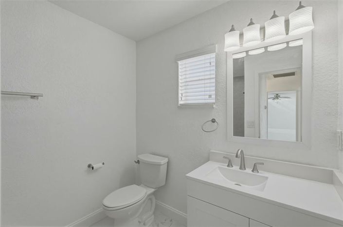 Image No.10-2 Bed Property for sale