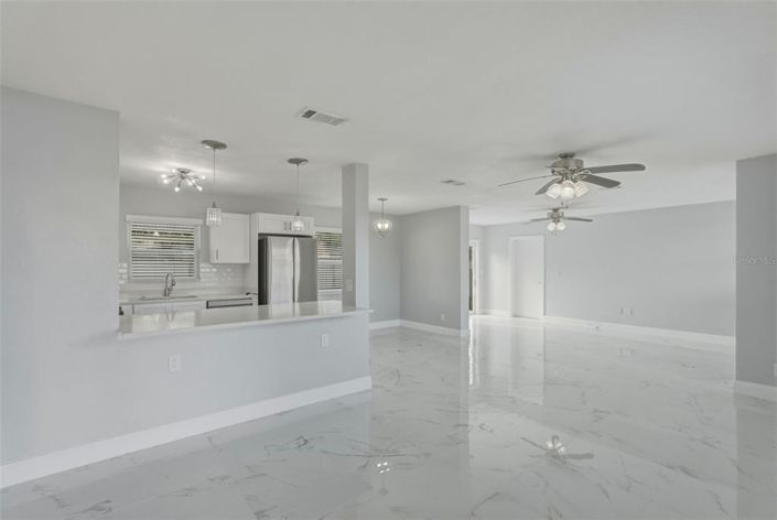 Image No.3-2 Bed Property for sale