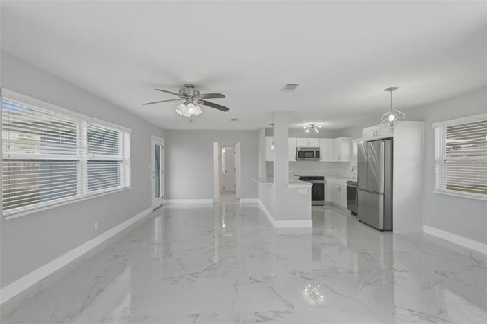 Image No.4-2 Bed Property for sale