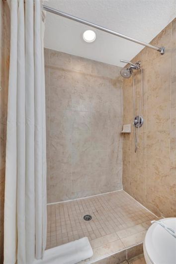 Image No.42-2 Bed Property for sale