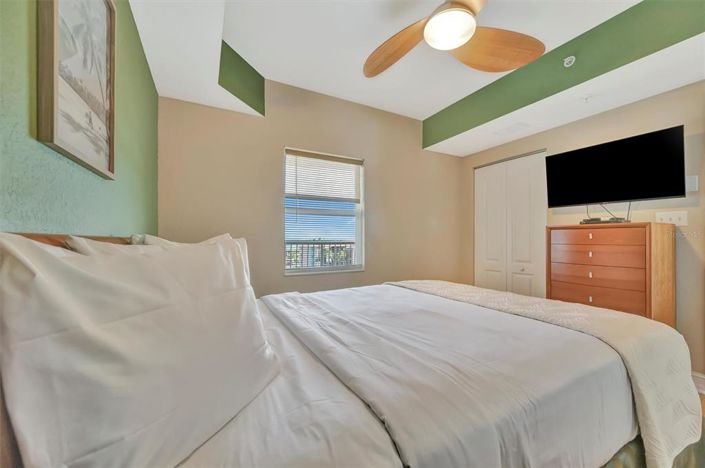 Image No.45-2 Bed Property for sale