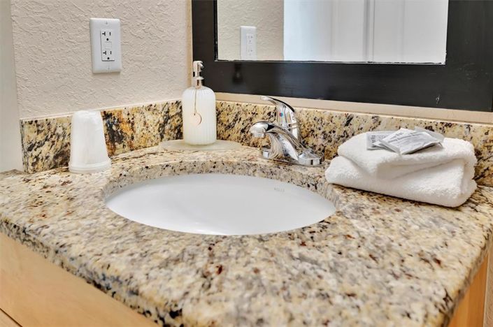 Image No.49-2 Bed Property for sale