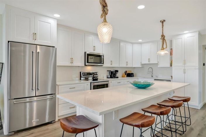 Image No.11-3 Bed Property for sale