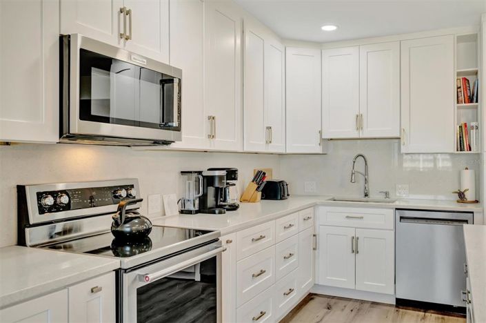 Image No.15-3 Bed Property for sale