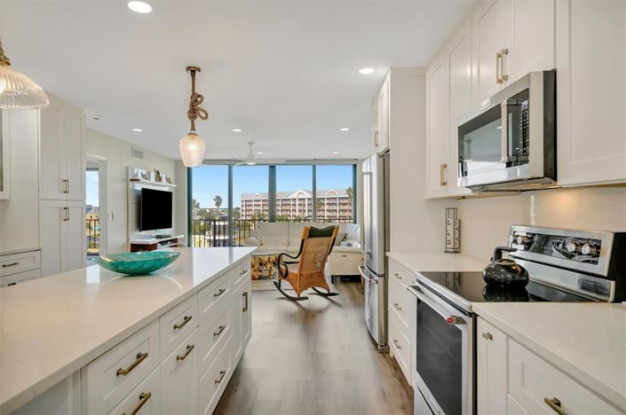 Image No.17-3 Bed Property for sale