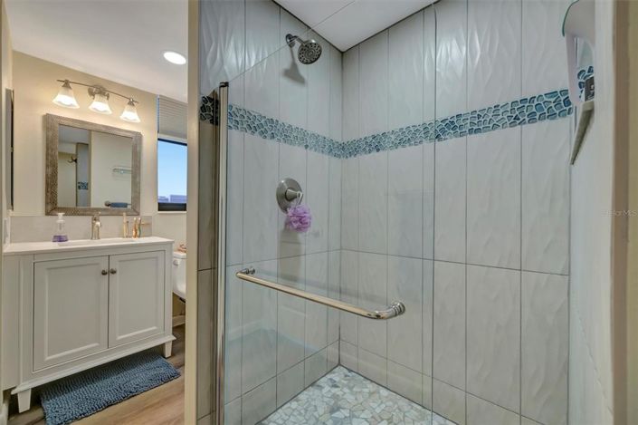 Image No.38-3 Bed Property for sale