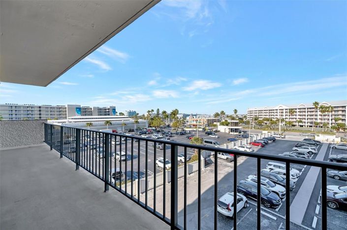 Image No.41-3 Bed Property for sale