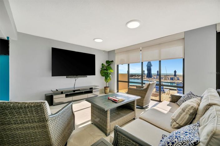 Image No.55-3 Bed Property for sale