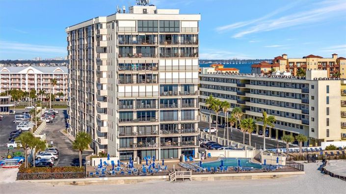 Image No.6-3 Bed Property for sale