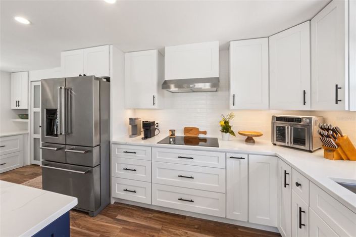 Image No.12-3 Bed Property for sale