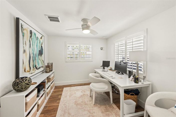 Image No.20-3 Bed Property for sale