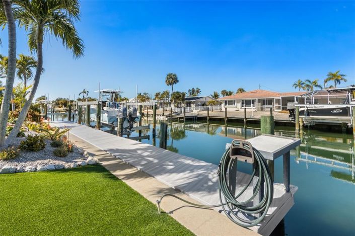 Image No.30-3 Bed Property for sale