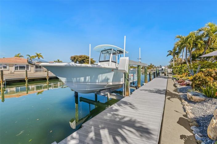 Image No.32-3 Bed Property for sale