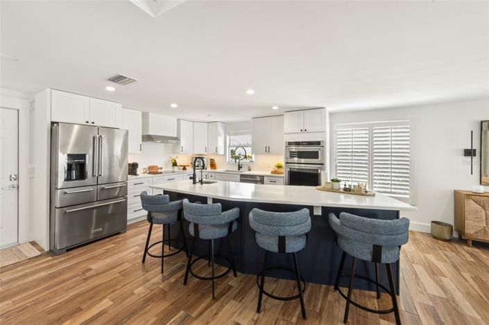 Image No.8-3 Bed Property for sale