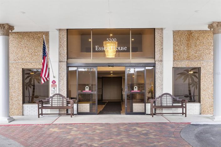 Image No.2-Propriété de 3 chambres à vendre à St. Petersburg