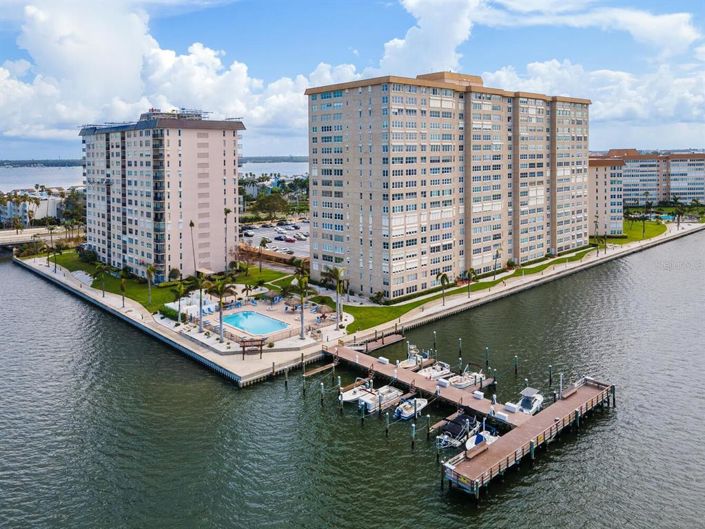 Image No.25-Propriété de 3 chambres à vendre à St. Petersburg