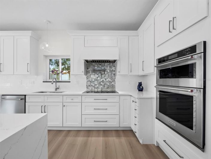 Image No.14-4 Bed Property for sale