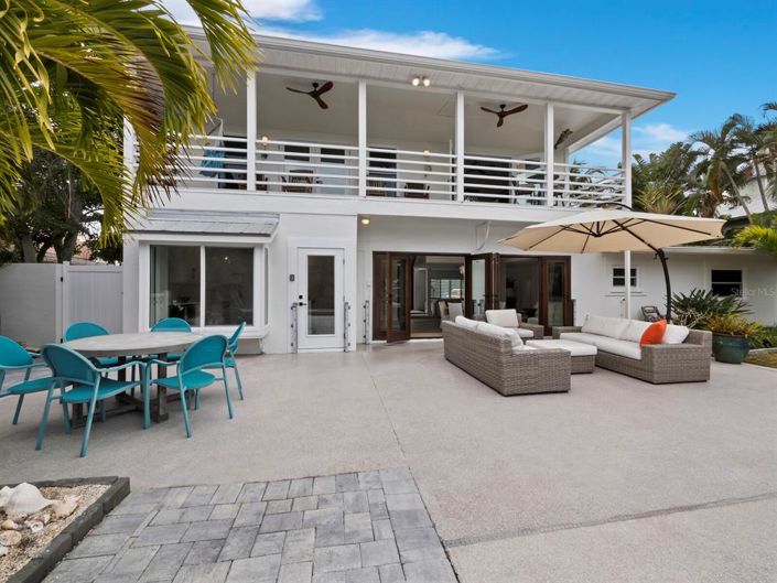 Image No.24-4 Bed Property for sale