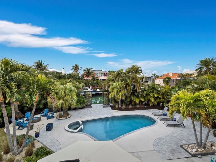 Image No.41-4 Bed Property for sale