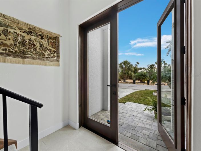 Image No.7-4 Bed Property for sale