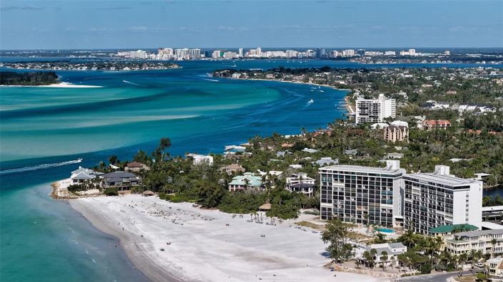 Image No.4-Propriété de 2 chambres à vendre à Sarasota