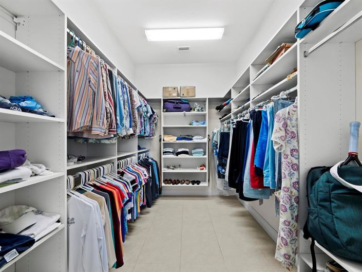 Image No.31-4 Bed Property for sale