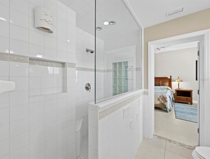 Image No.34-4 Bed Property for sale