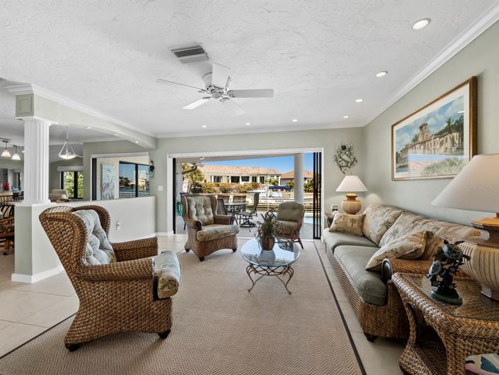 Image No.7-4 Bed Property for sale