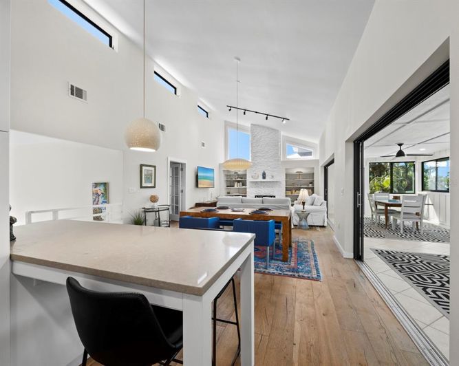 Image No.18-3 Bed Property for sale