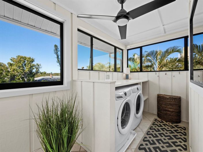 Image No.23-3 Bed Property for sale