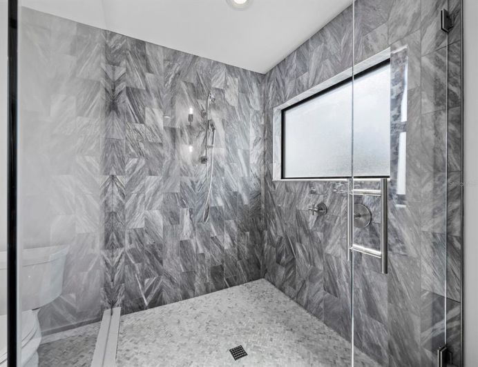 Image No.28-3 Bed Property for sale