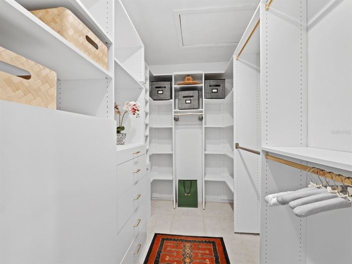 Image No.29-3 Bed Property for sale