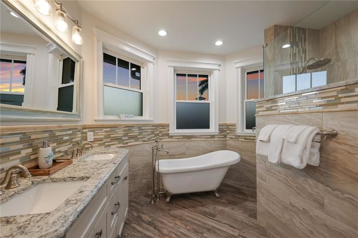 Image No.15-Propriété de 4 chambres à vendre à Anna Maria