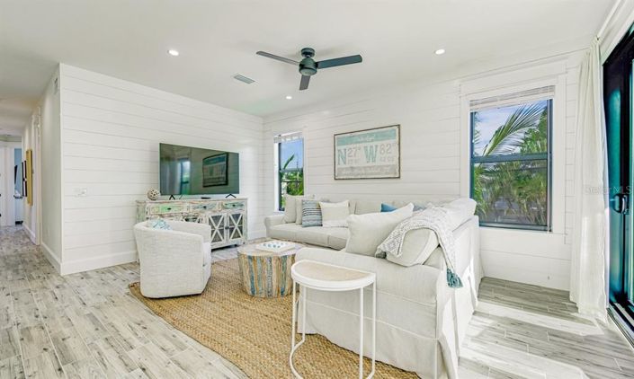 Image No.24-7 Bed Property for sale