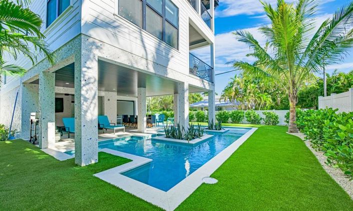 Image No.4-7 Bed Property for sale